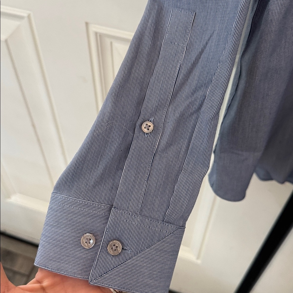 🩵CK Steel+ slim fit/ stretch/ wrinkle free shirt - Picture 4 of 7